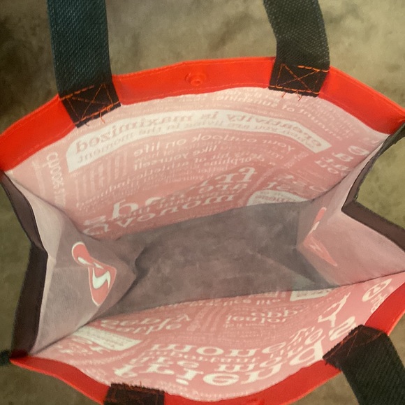 Red lulu lemon tote bag - Picture 4 of 4